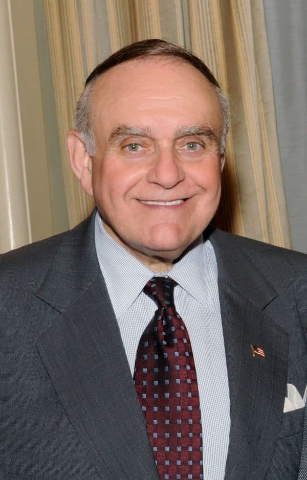 Leon-Cooperman-Photo-1-600×939